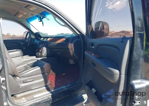 2007 Chevrolet Avalanche 1500 Lt из США, поврежденный, VIN 3GNEC12057G298459